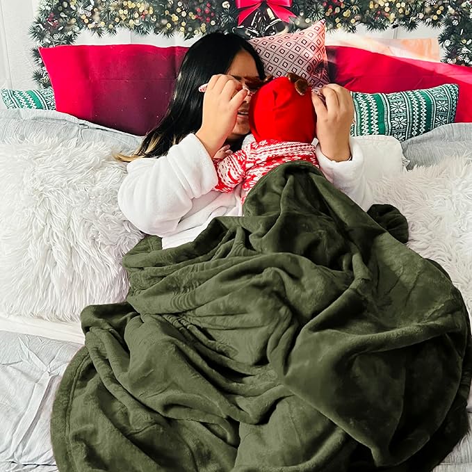 Bedsure Fleece Throw XL Blanket Olive Green - 300GSM Soft Lightweight Plush Cozy Blankets for Bed, Sofa, Couch, Travel, Camping, 50x70 inches