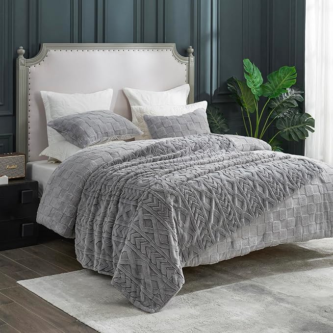 Cozy Bliss Faux Fur Throw Blanket for Couch, Jacquard Fuzzy Plush Soft Thick Winter Throw Blanket for Sofa Bed Living Room Bedroom,60"x80" Grey