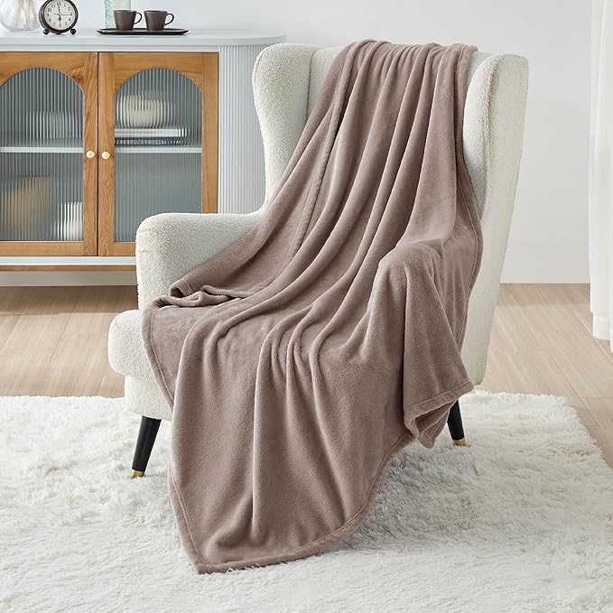 Bedsure Fleece Throw XL Blanket Mocha Brown - 300GSM Soft Lightweight Plush Cozy Blankets for Bed, Sofa, Couch, Travel, Camping, 50x70 inches
