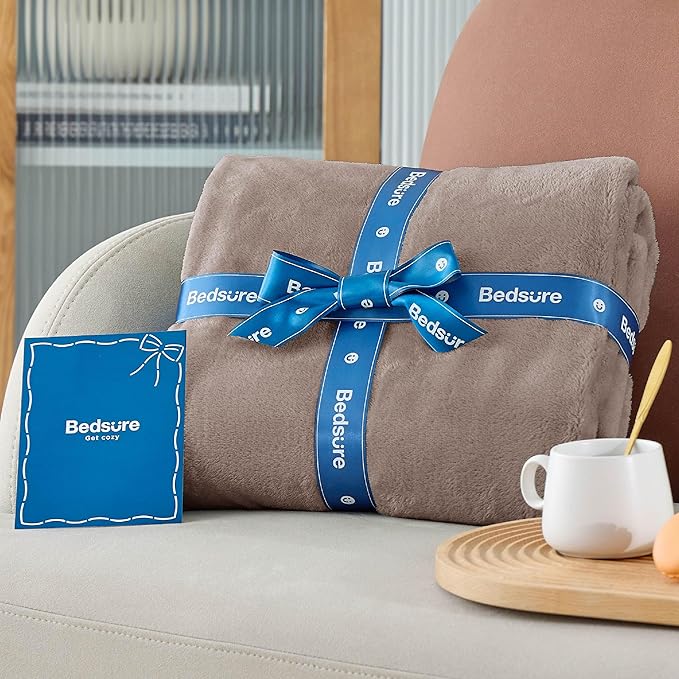 Bedsure Fleece Throw XL Blanket Mocha Brown - 300GSM Soft Lightweight Plush Cozy Blankets for Bed, Sofa, Couch, Travel, Camping, 50x70 inches
