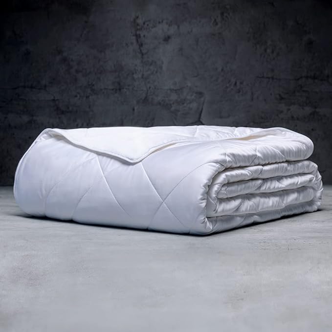 LUXOME Lightweight Blanket | 100% Rayon (Viscose) from Bamboo Fabric & Fill | King/Cal King - 98"x92" | Thermal-Regulating | White