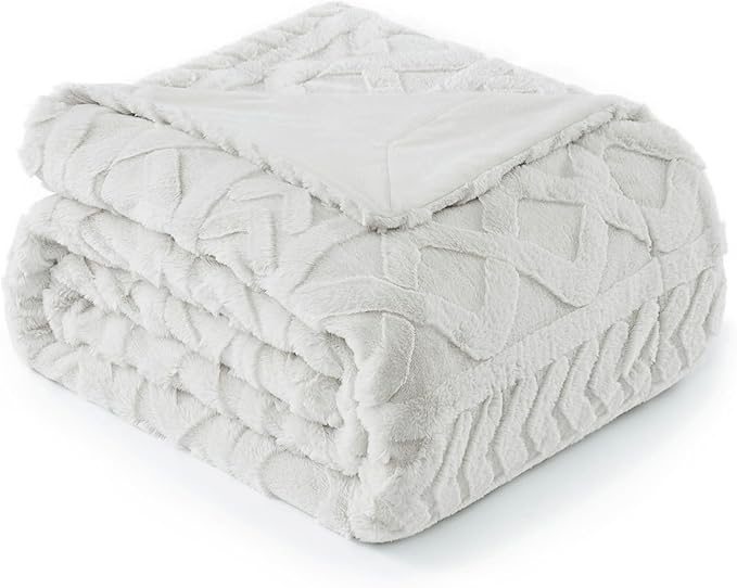 Cozy Bliss Faux Fur Throw Blanket for Couch, Jacquard Fuzzy Plush Soft Thick Winter Throw Blanket for Sofa Bed Living Room Bedroom, 90 * 90 Inches Beige