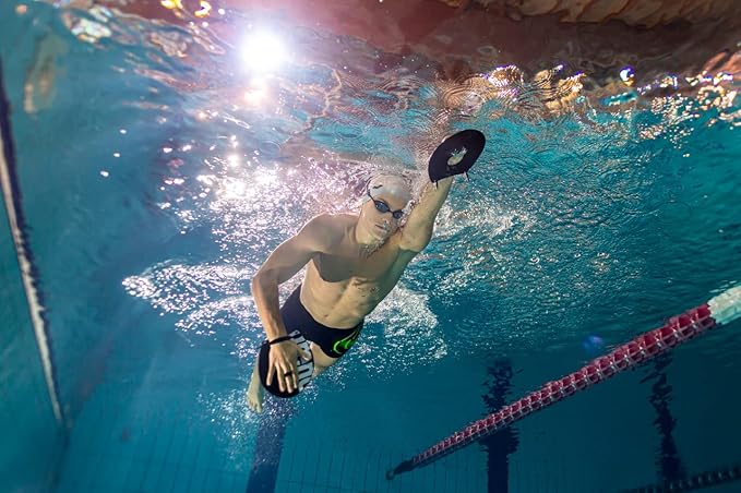 arena Unisex Elite Hand Paddle 2 for Lap Swimming and Technique Training, Swim Equipment for Men and Women, 4 Sizes