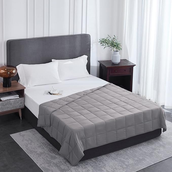 L'AGRATY Weighted Blanket - 48"x72" 15lbs Cooling Breathable Heavy Blanket Microfiber Material with Glass Beads for Adult All-Season Summer Fall Winter Soft Thick Comfort
