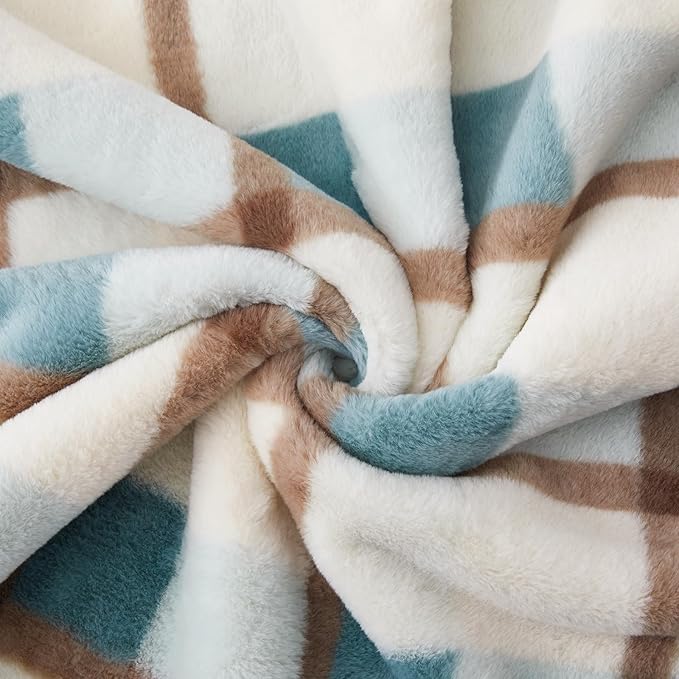 PU MEI Super Soft Faux Rabbit Fur Sherpa Fleece Throw Blanket, Reversible Luxury Cozy Cute Furry Blanket, Plush Warm Shaggy Fluffy Checkered Blankets for Sofa Couch Bed (Green-Plaid, 80" x 90")