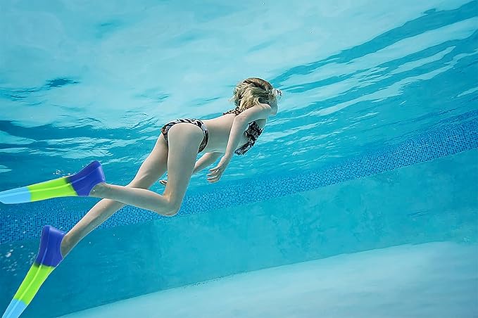 Kids Swim Fins,Short Comfortable Flippers for Lap Swimming and Training for Child,Girls,Boys,Beginners