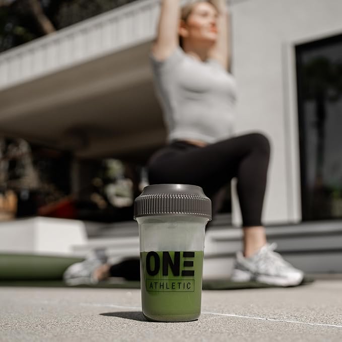 ON3 Athletic Protein Greens Supplement with chlorella, eleuthero and MCT Powder (30 Servings, Herbal)
