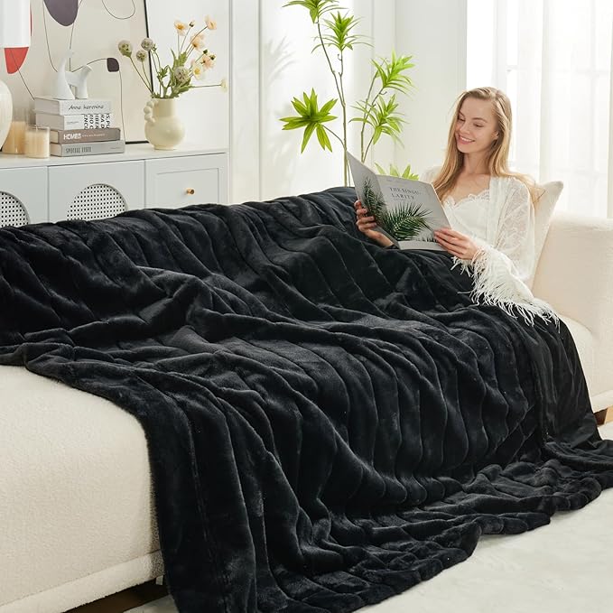 Cozy Bliss Faux Fur Throw Blanket for Couch, Cozy Warm Plush Striped Blanket for Sofa Bedroom Living Room, 90 * 90 Inches Black