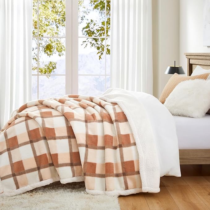 PU MEI Super Soft Faux Rabbit Fur Sherpa Fleece Throw Blanket, Reversible Luxury Cozy Cute Furry Blanket, Plush Warm Shaggy Fluffy Checkered Blankets for Sofa Couch Bed (Beige-Plaid, 80" x 90")
