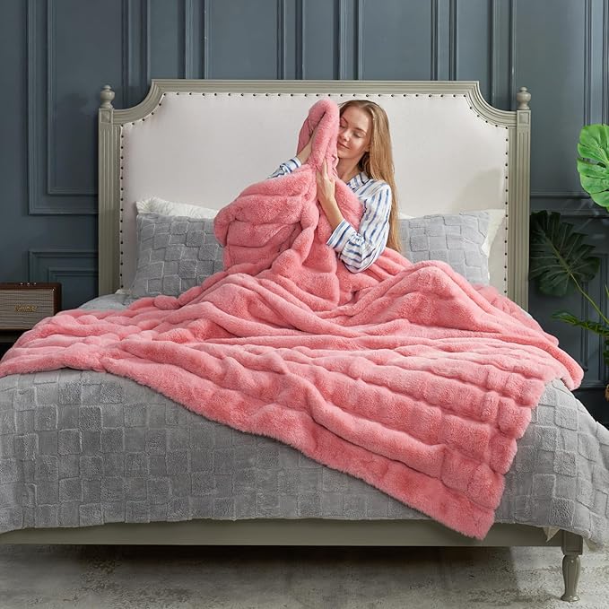 Cozy Bliss Faux Fur Throw Blanket for Couch, Cozy Warm Plush Striped Blanket for Sofa Bedroom Living Room, Pink