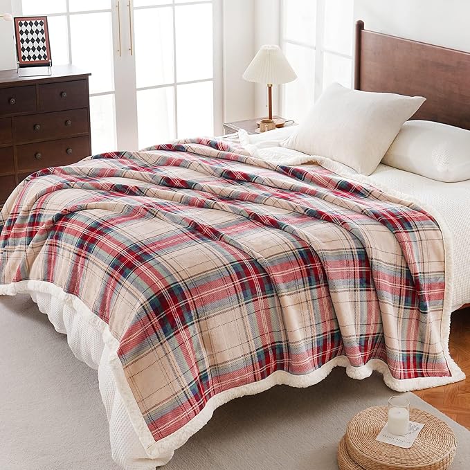 PU MEI Sherpa Fleece Throw Blanket 60" x 80" Reversible Plush Fluffy Large Big Blanket Lattice Flannel Blankets for All Season Use, Chrismas Red