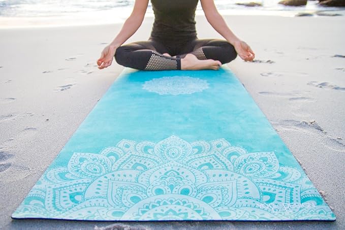 YOGA DESIGN LAB | The Combo Yoga Mat | 2-in-1 Mat+Towel | Eco Luxury | Ideal for Hot Yoga, Power, Bikram, Ashtanga, Sweat | Studio Quality | Includes Carrying Strap!