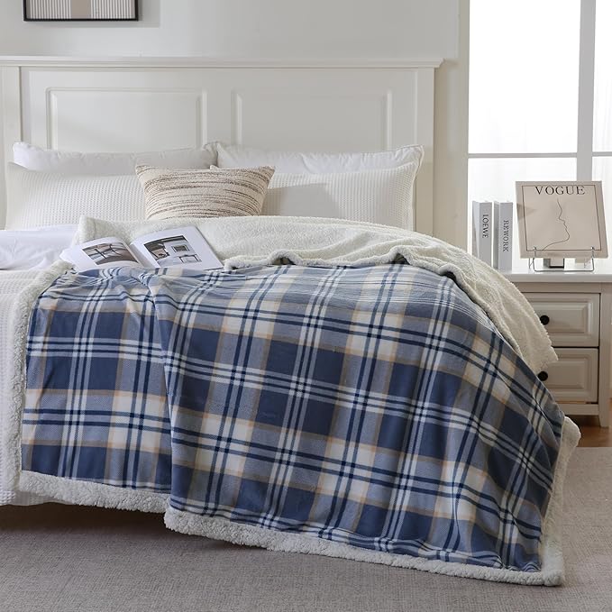PU MEI Sherpa Blanket Queen Plaid Thick Bed Blanket, 80”*90” Super Soft Flannel Fuzzy Fleece Reversible Velvet Plush Warm Blanket for Couch (Blue White Check)
