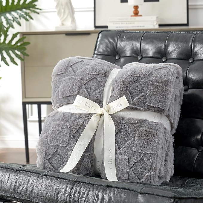 Cozy Bliss Faux Fur Throw Blanket for Couch - Soft Checkered Fuzzy Cozy Throw Gifts Blankets for Women,Grey Boho Blanket for Sofa Bedroom Living Room.50 * 60 Inches