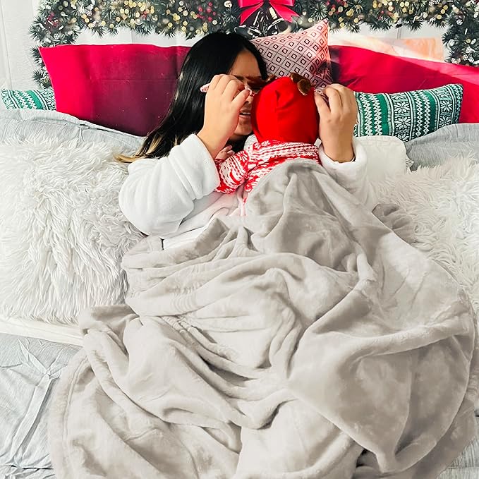 Bedsure Fleece Throw XL Blanket Linen - 300GSM Soft Lightweight Plush Cozy Blankets for Bed, Sofa, Couch, Travel, Camping, 50x70 inches