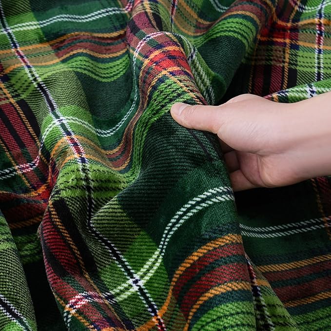 PU MEI Sherpa Fleece Throw Blanket 80" x 90" Reversible Plush Fluffy Large Big Blanket Lattice Flannel Blankets for All Season Use, Chrismas Green
