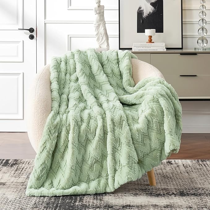 Cozy Bliss Faux Fur Throw Blanket for Couch - Soft Fuzzy Cozy Throw Gift Blankets for Women,Sage Green Boho Blanket for Sofa Bedroom Living Room.60 * 80 Inches