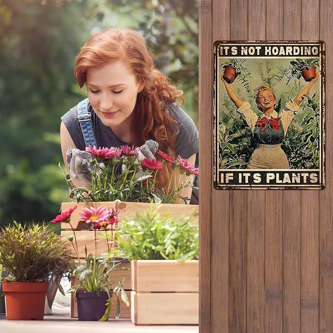 Retro Garden Metal Sign It's Not Hoarding If It's Plants Vintage Gardening Decor Metal Plaque for Parlor Yard Oasis Backyard Patio Greenhouse Decoration 12 * 16inch