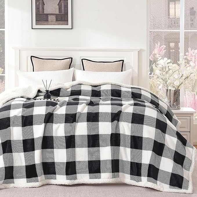 PU MEI Sherpa Fleece Throw Blanket 60" x 80" Reversible Plush Fluffy Large Big Blanket Lattice Flannel Blankets for All Season Use, Black and White