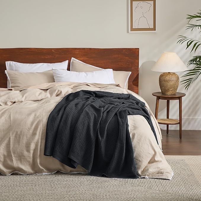 Bedsure 100% Cotton Large Throw Blanket for Couch 50x70 inches - Breathable and Soft, Waffle Weave Throw Blanket for Office, Black
