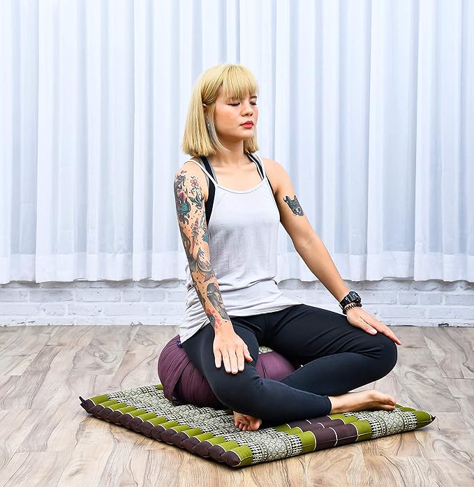 Leewadee Meditation Cushion Set – 1 Round Zafu Meditation Pillow and 1 Square Roll-Up Zabuton Meditation Mat, Pillows Bundle Filled with Kapok