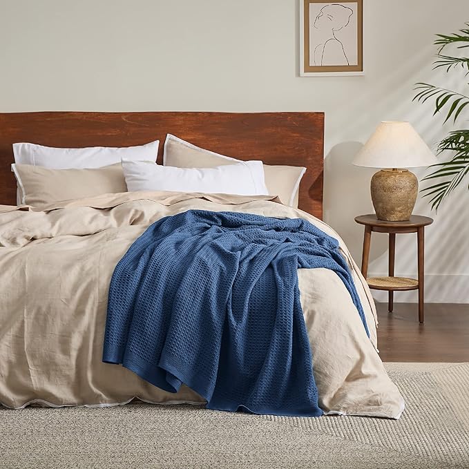 Bedsure 100% Cotton Blanket Queen Size for Bed - Breathable and Soft, Waffle Weave Blanket for Summer, Thick Cozy Fall Blankets for Women Gift, Navy, 90x90 Inches